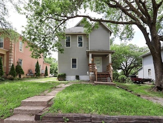 1910 7th St, Des Moines, IA 50314