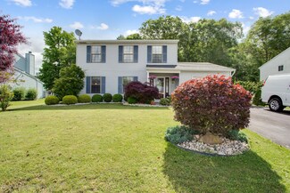 8 Honeysuckle Way, Howell, NJ 07731