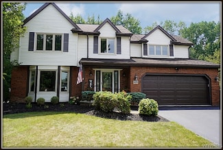 49 Brook Ct, East Amherst, NY 14051