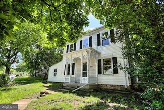 302 S Carlisle St, New Bloomfield, PA 17068
