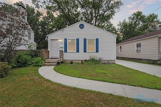 2713 Stateview Dr, Toledo, OH 43609