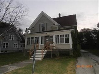 414 S 3rd St, Peotone, IL 60468