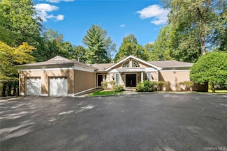 120 Mclain St, Mount Kisco, NY 10549