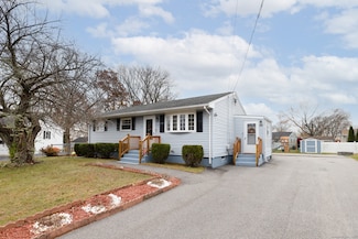 84 Eileen Rd, West Haven, CT 06516