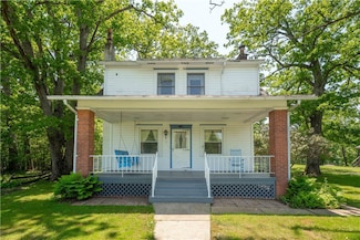 11 Old Mill Rd, Ohiopyle, PA 15470