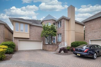 231 Santa Rosa Ct Unit 334, Holmdel, NJ 07733