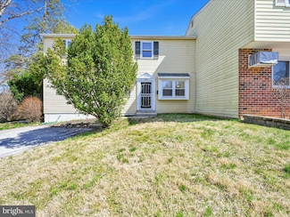 205 Karen Dr, Downingtown, PA 19335