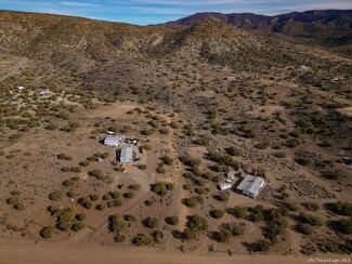 4 Transvaal Rd, Tehachapi, CA 93561