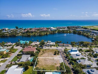 403 Olympus Dr, Juno Beach, FL 33408