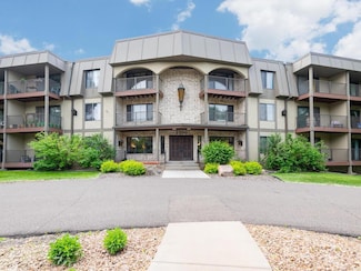 2200 Nevada Ave S Unit 206, Saint Louis Park, MN 55426