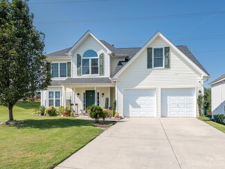 3617 Luton Ct, Charlotte, NC 28262