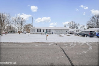 12570 W Axline St, Fostoria, OH 44830