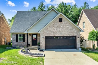 508 Auburn Oaks Dr, Louisville, KY 40214
