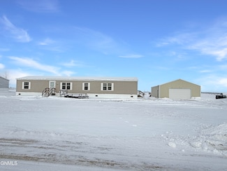 5451 138th Ave NW Unit 305, Williston, ND 58801