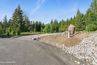 65 Beacon Hill Rd, Cocolalla, ID 83813