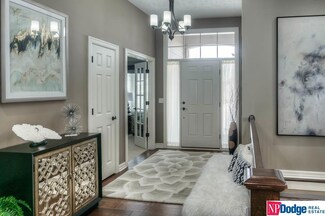 1405 S 190th Plaza, Omaha, NE 68130