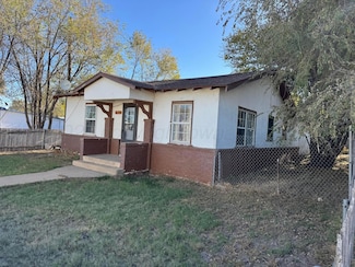 406 E 2nd St, Clarendon, TX 79226