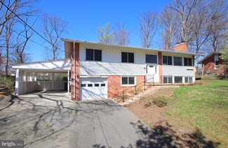6628 Billings Dr, Annandale, VA 22003
