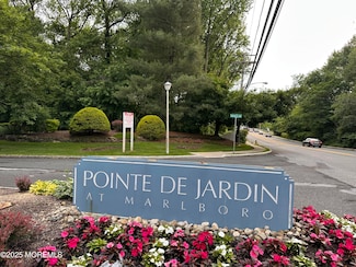 1135 Roseberry Ct, Morganville, NJ 07751