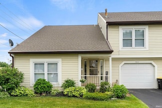 3822 Yardley Ct, Fort Wayne, IN 46815