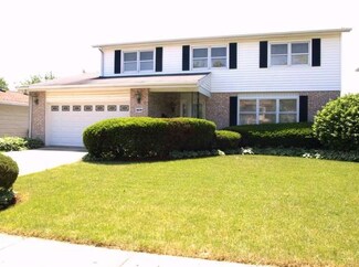1829 W Catalpa Ln, Mount Prospect, IL 60056