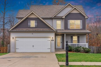 524 Medallion Cir, Clarksville, TN 37042