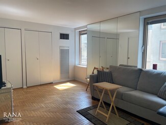 106 Central Park S Unit 17D, New York, NY 10019