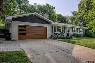 917 S 87th St, Omaha, NE 68114