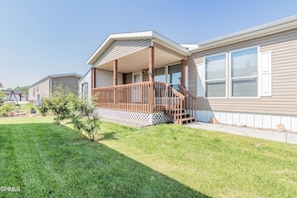 1615 Fox Dr SE, Mandan, ND 58554