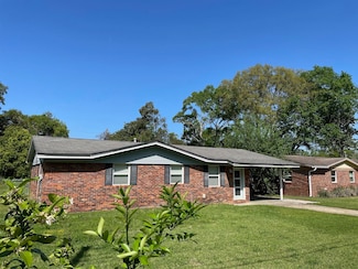 320 Lancaster Dr, Tallahassee, FL 32304