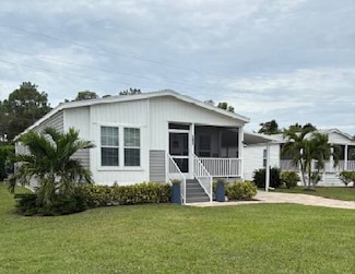 281 Glenwood Ln, Naples, FL 34112