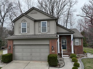 383 Waterfall Ridge Ct, Waterford, MI 48327