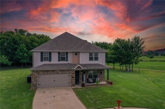 11735 E Creek Ln, Farmington, AR 72730