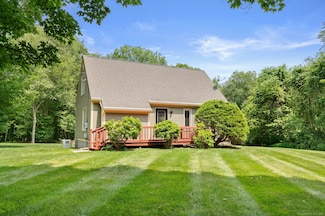 810 West Rd, Salem, CT 06420
