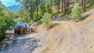 107 5th St N, Alberton, MT 59820