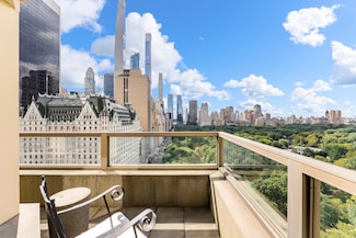781 5th Ave Unit 2001, New York, NY 10022