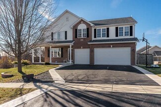 417 Ironwood Dr, Poplar Grove, IL 61065
