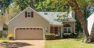 305 Peachtree Ln, Yorktown, VA 23693