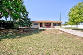 1341 Lake Clay Dr, Lake Placid, FL 33852