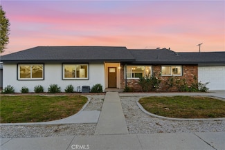 1182 El Monte Dr, Simi Valley, CA 93065