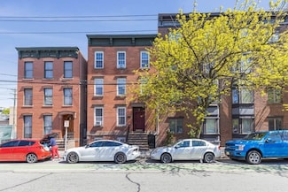 204 Christopher Columbus Dr Unit 3, Jersey City, NJ 07302