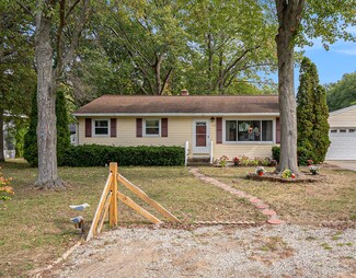 4452 Marshall Rd, Norton Shores, MI 49441