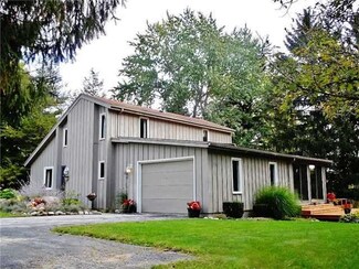 18574 W St Rt 105, Elmore, OH 43416