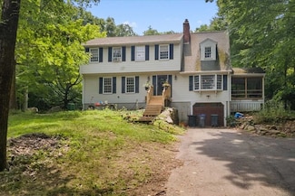 110 Northbridge Rd, Mendon, MA 01756