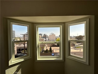 6326 Franklin Ave, Los Angeles, CA 90028