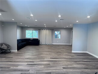 14671 Clymer St, Mission Hills, CA 91345