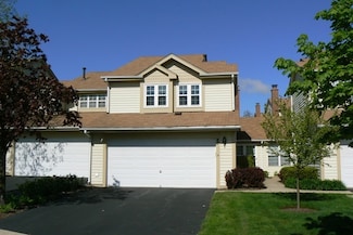 40 Sarahs Grove Ln, Schaumburg, IL 60193