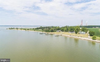 13300 Beach Haven Cir, Newburg, MD 20664