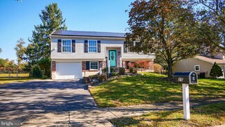 25 Lamppost Ln, Somerdale, NJ 08083