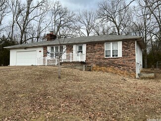 506 Red Oak Ln, Horseshoe Bend, AR 72512
